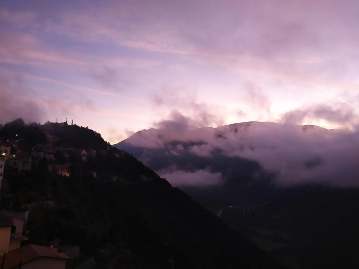 Villa La Torre Del Cerreto Cerreto di Spoleto Esterno foto